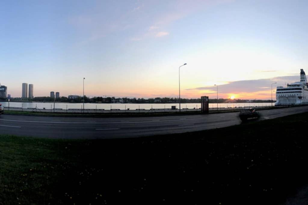 New Comfortable Apartment Nearby Promenade In 5 Minutes From Old Town Of Riga. Zewnętrze zdjęcie